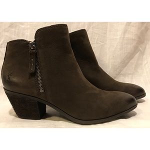 frye womens judy zip bootie